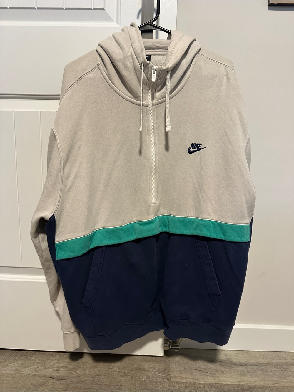 Vintage Nike Sportswear Club Fleece 1/2-Zip Hoodie
